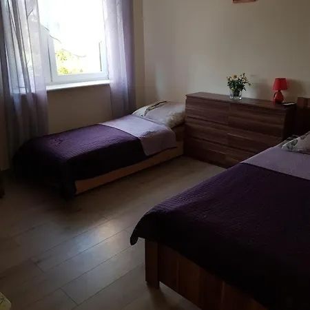 Zacisze 6 Rowy (Pomerania)