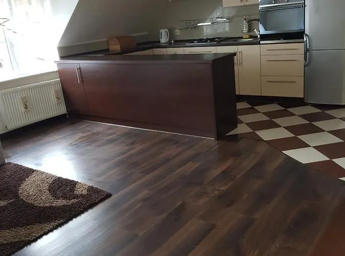 Zacisze 6 Rowy (Pomerania)