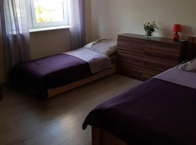 Zacisze 6 Rowy (Pomerania)